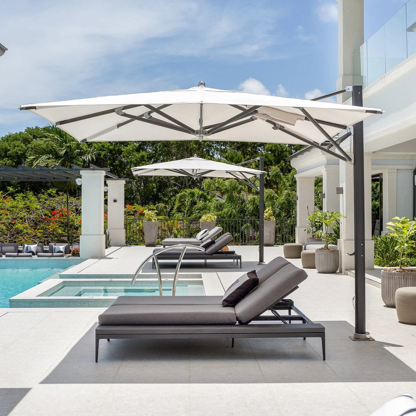 Ocean Master Max Cantilever