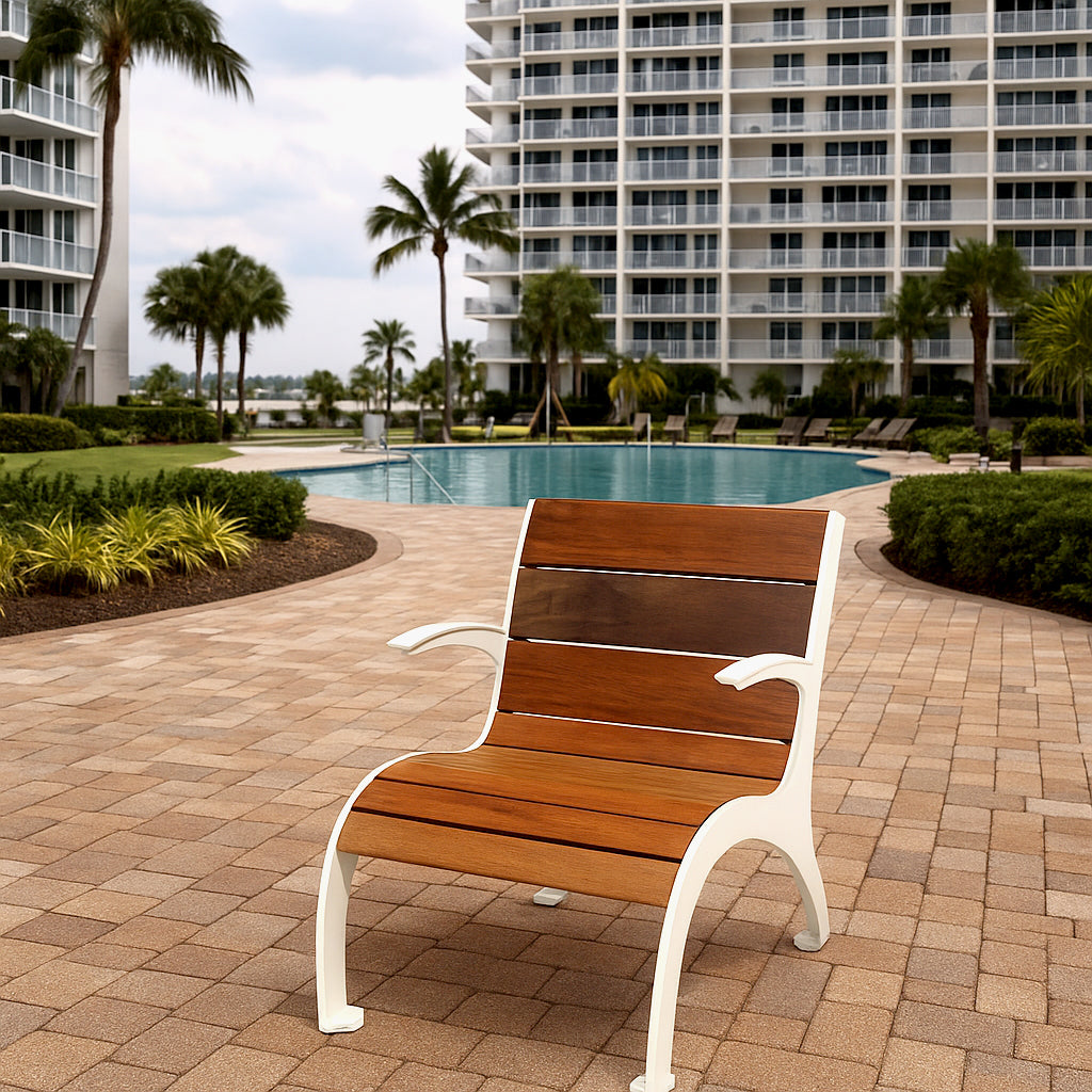 HARBOR ALUMINUM LOUNGE CHAIR WITH IPE SLATS