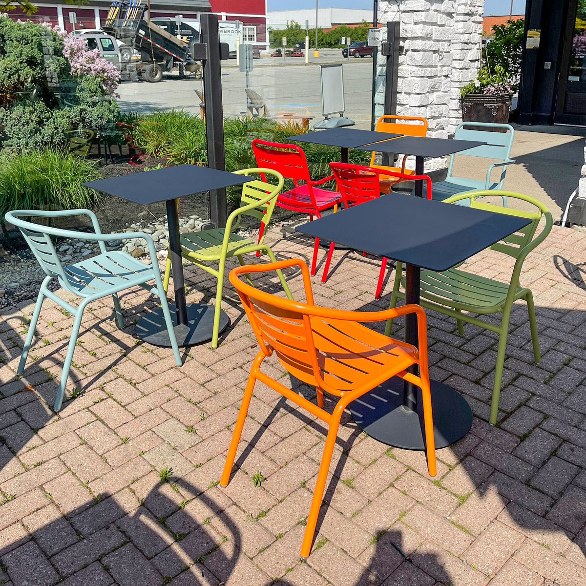 24'' Razor Aluminum Table, Weighted