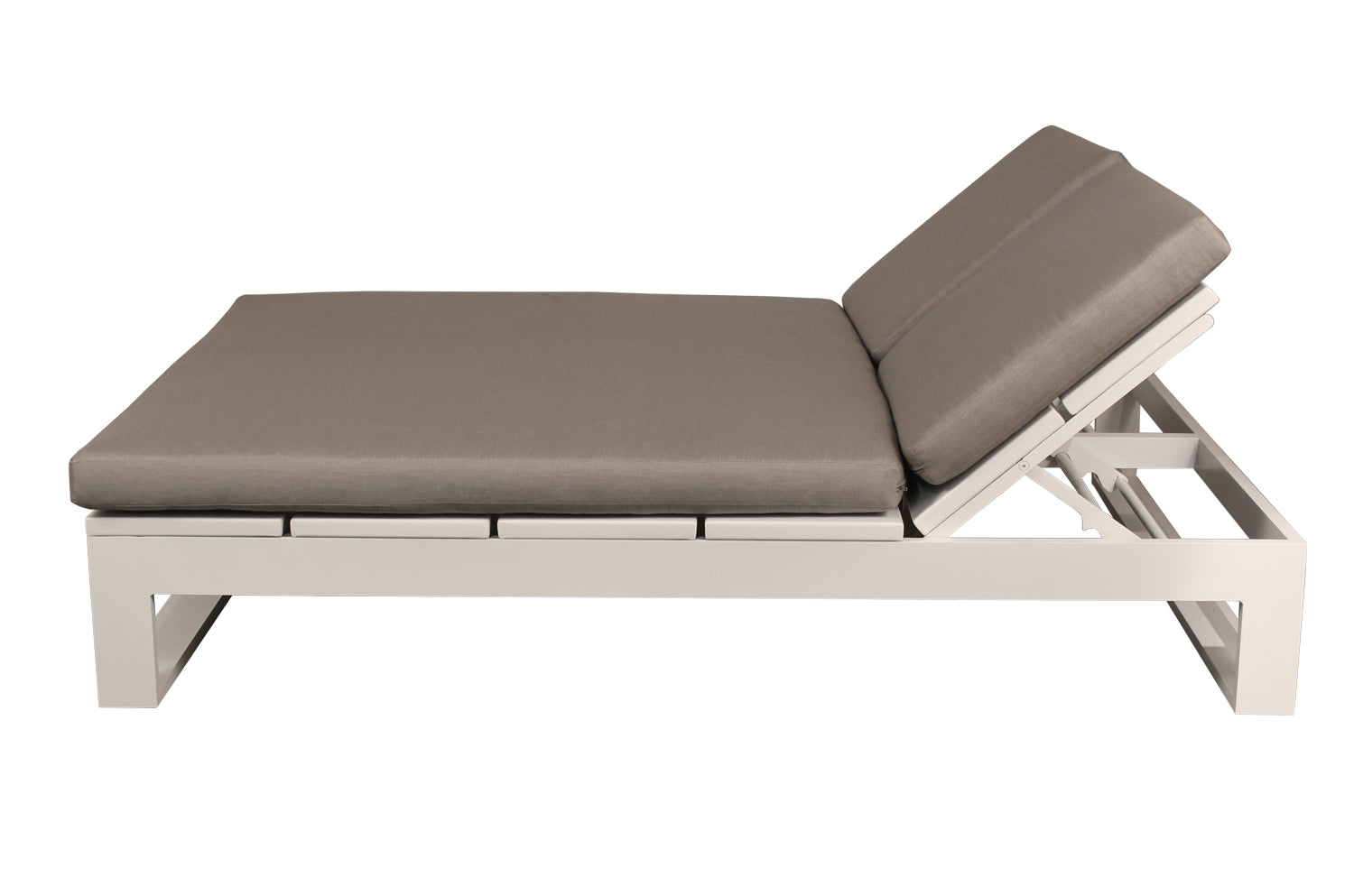 Quantum Double Daybed