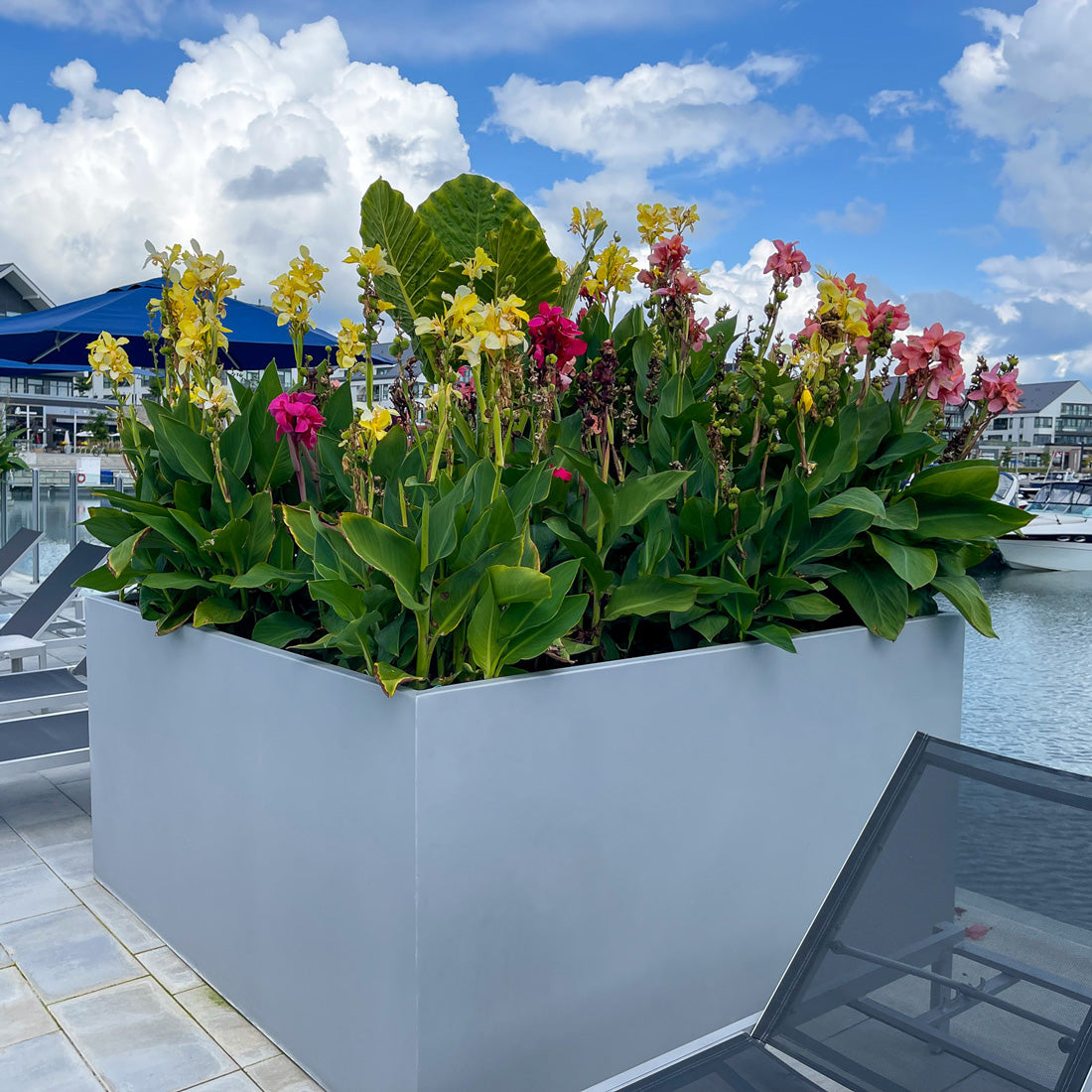 Urban Heavy Duty 79" Planter