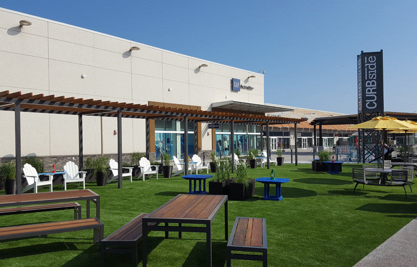 Outlet Collection Niagara - CURBside