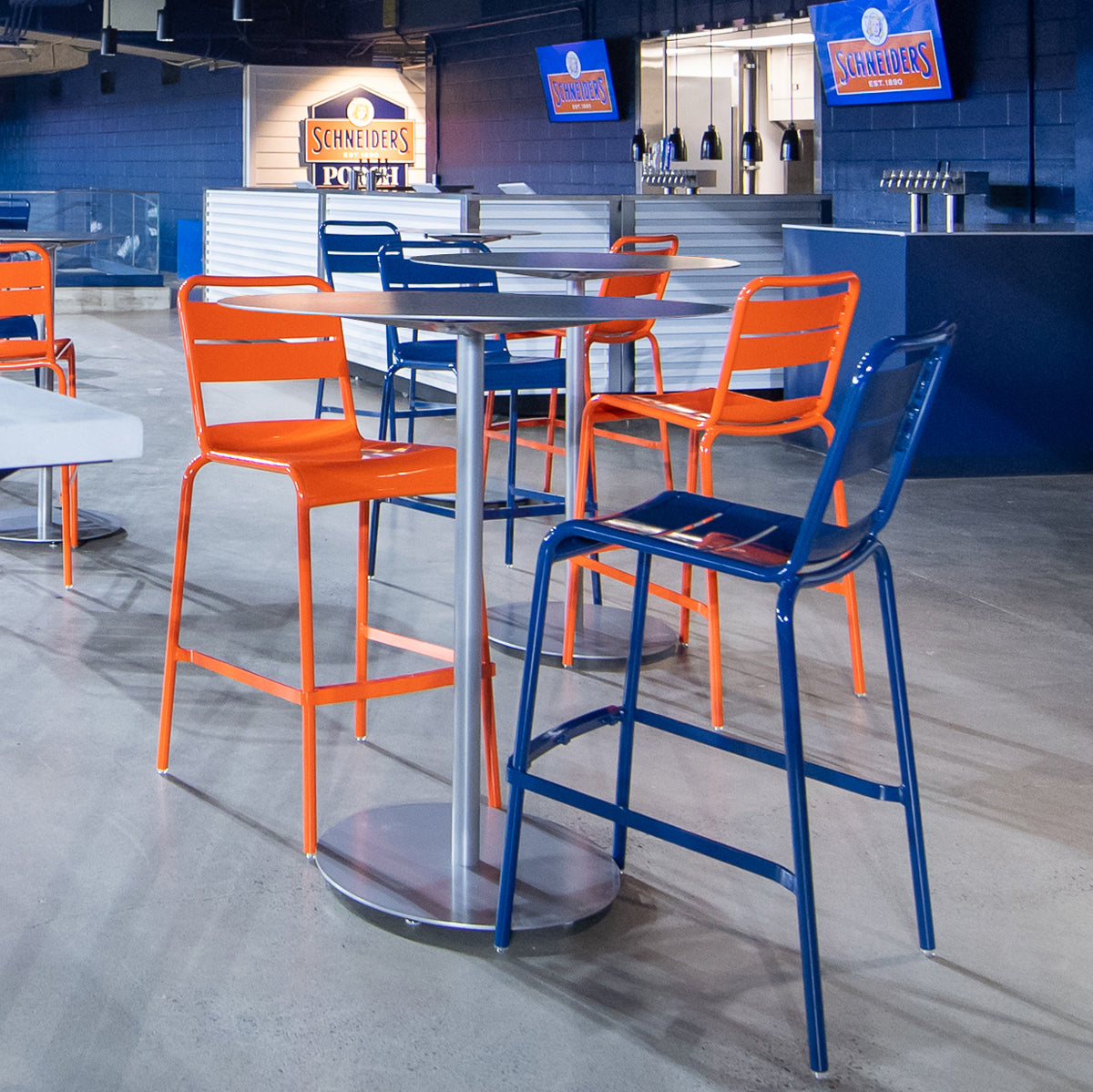 24" Razor Aluminum Counter Table - Round Table Top
