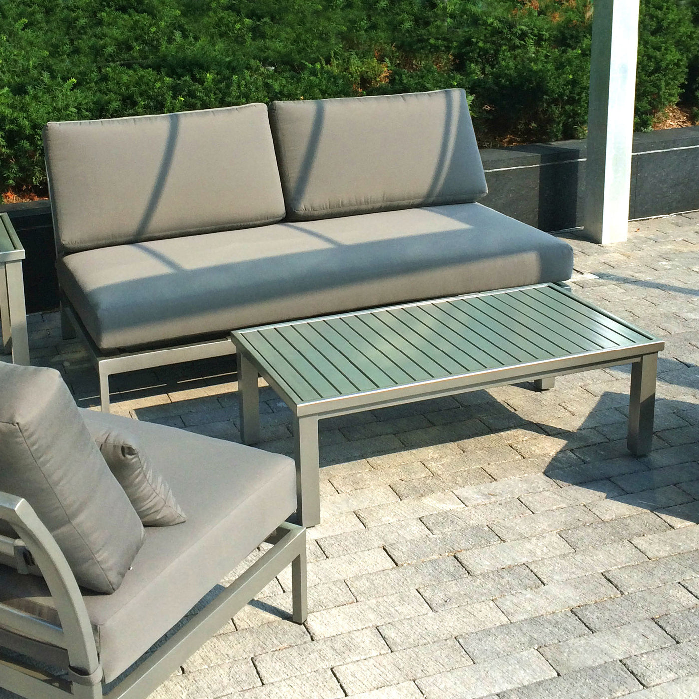 Contempo Settee