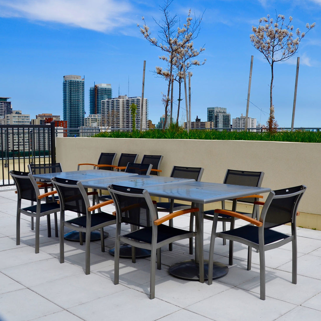 Java Aluminum Slat Table, 36" x 36"