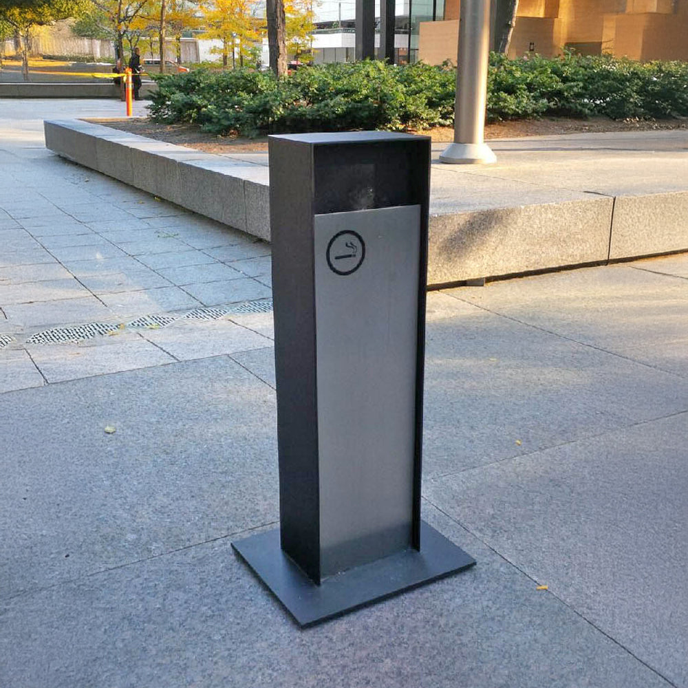 Urban Smoker Stand
