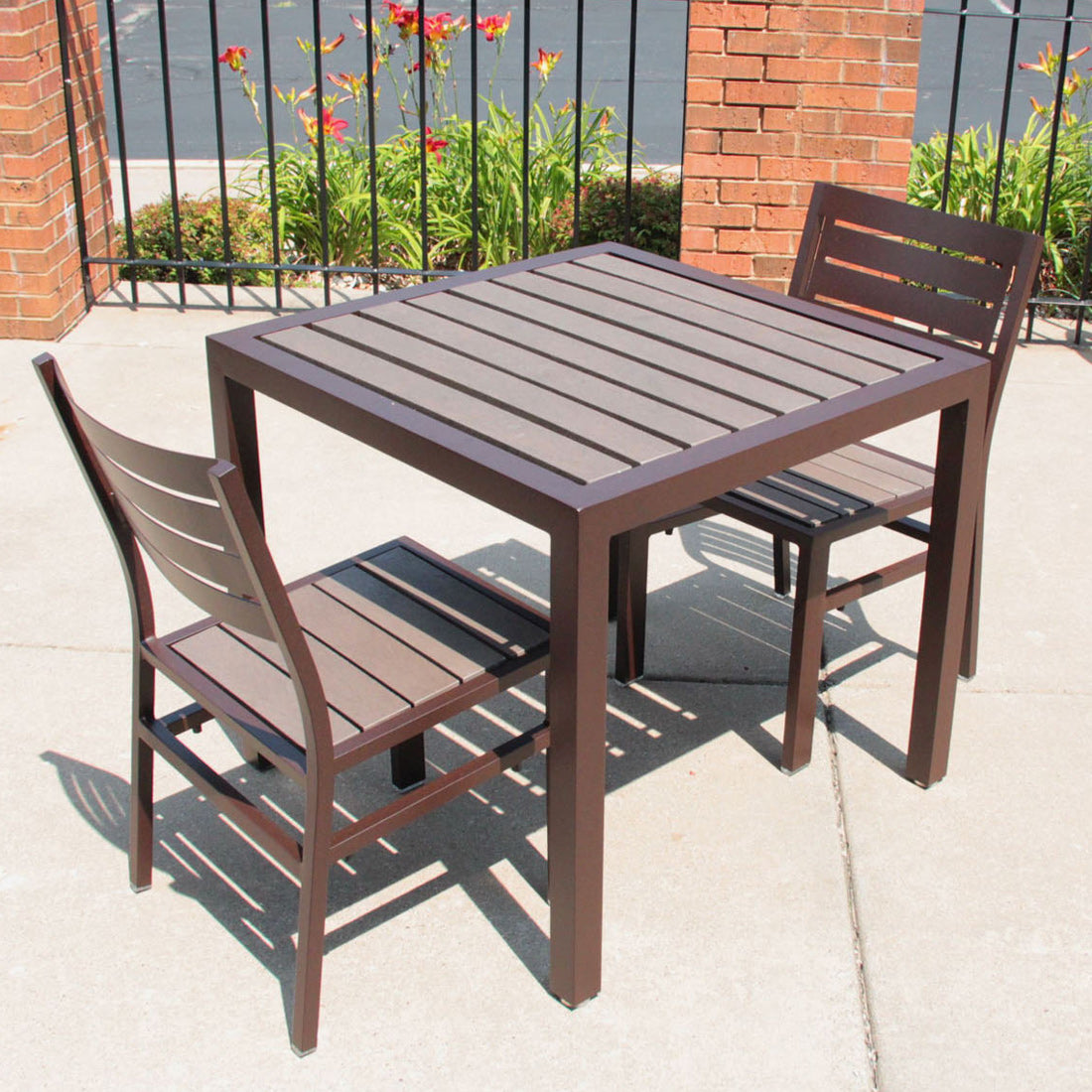 Skyline V 27" Dining Table
