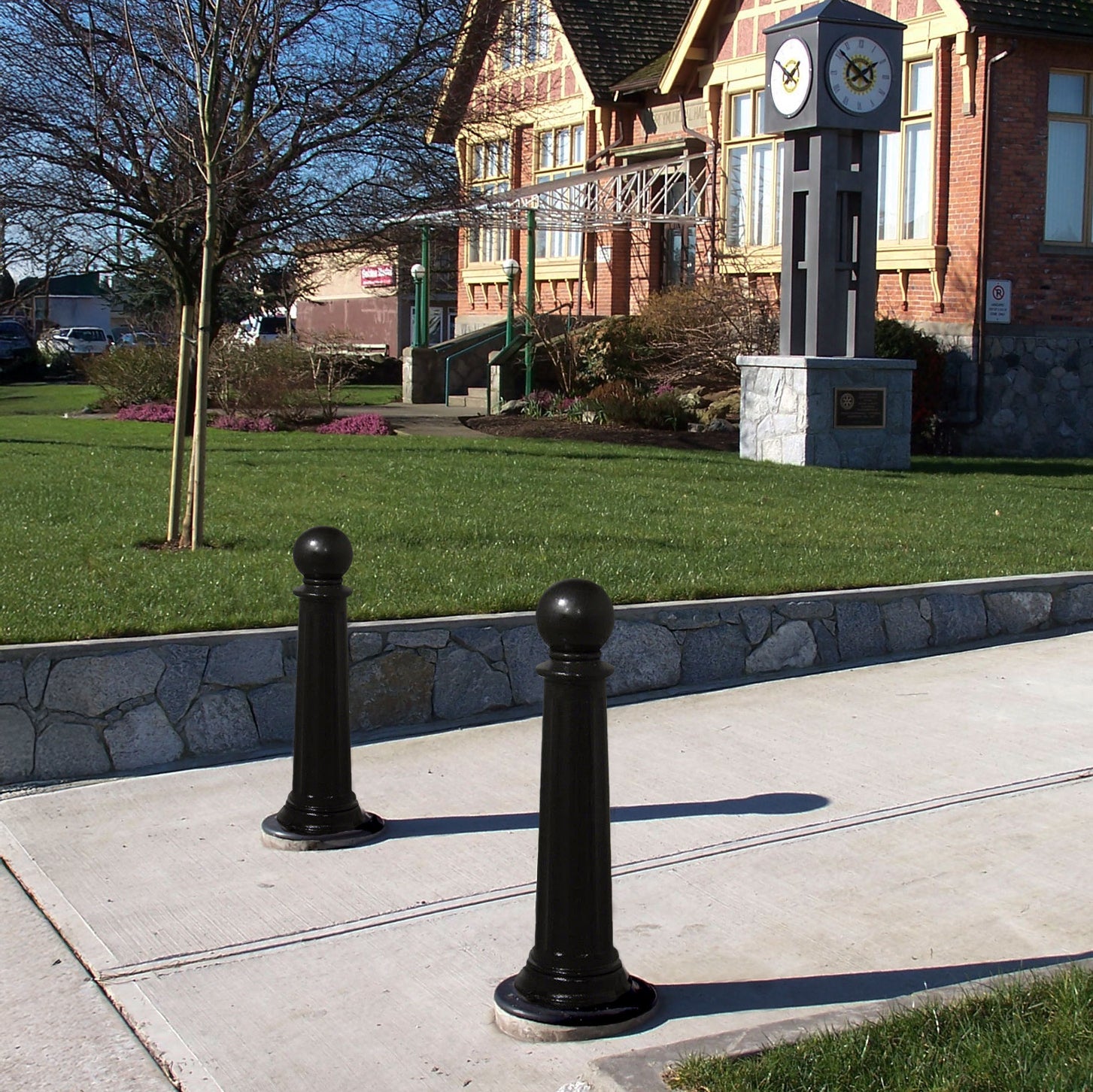 Traditional Bollard