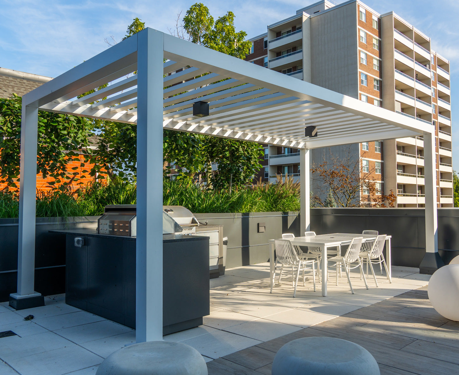 Grand Pergola, 8.5' x 21.5' x 10' H