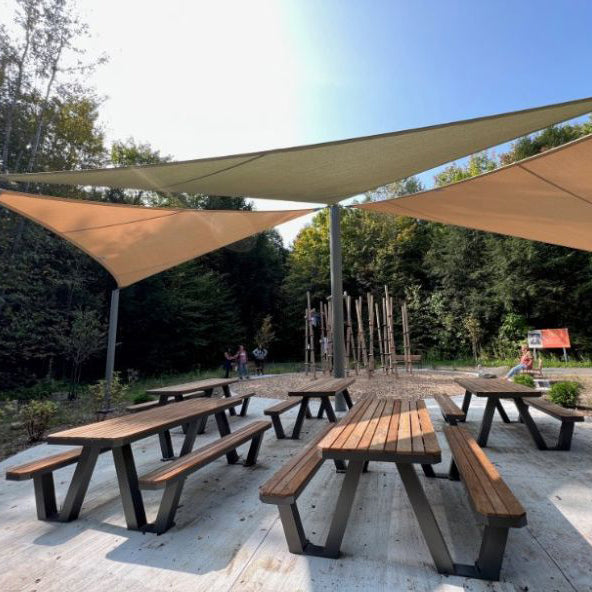 APEX Picnic Table