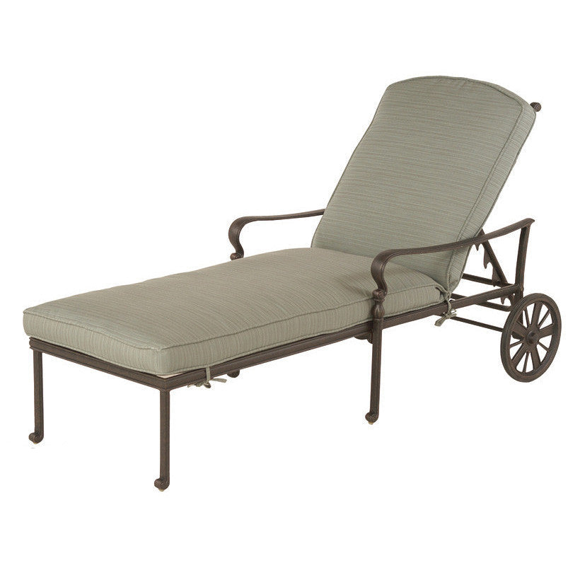 Manor Chaise Lounge